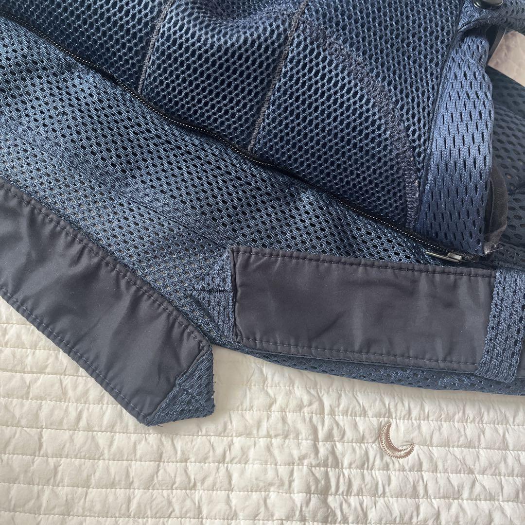 ベビービョルン ハーモニーネイビー抱っこ紐　リバーシブルカバー付き