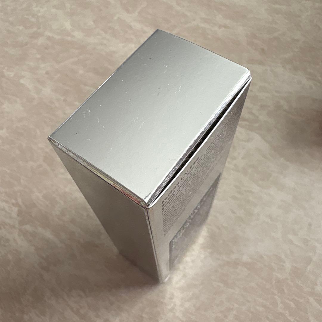 ESTÉE LAUDER Re-Nutriv Radiant UV Base