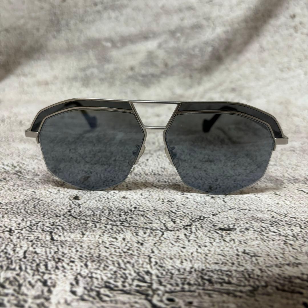 LOEWE サングラス　フレーム　シルバー　メガネ　ユニセックス　ロエベ