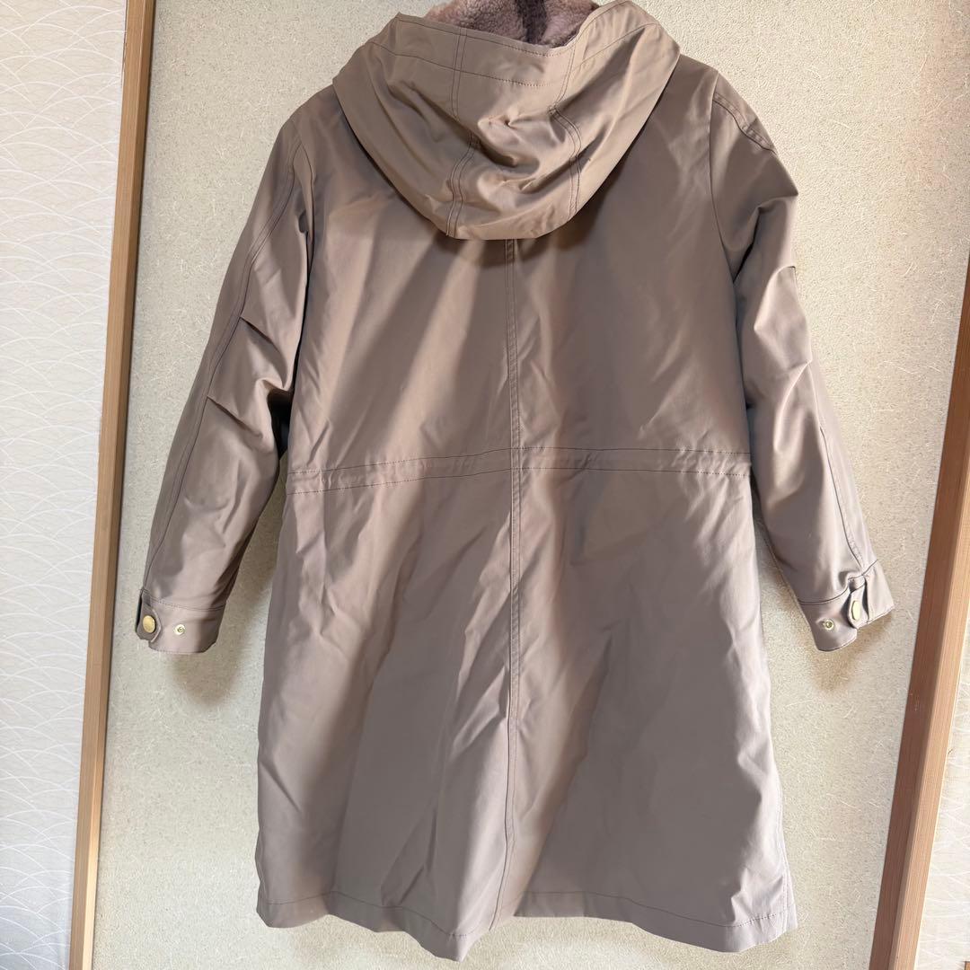 美品バーバリーブルーレーベル　ボアフード付き 暖かいモッズコート　36
