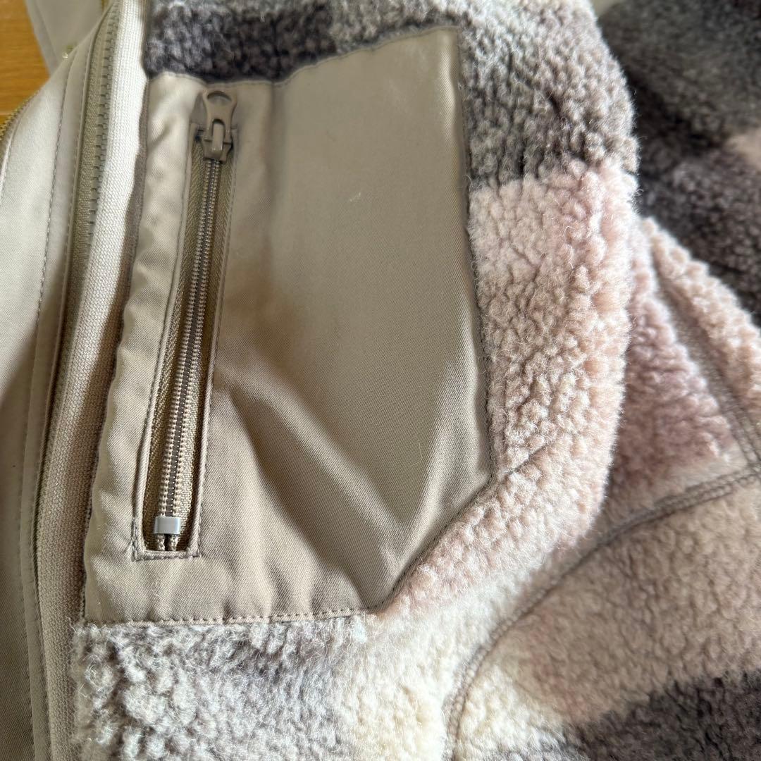 美品バーバリーブルーレーベル　ボアフード付き 暖かいモッズコート　36