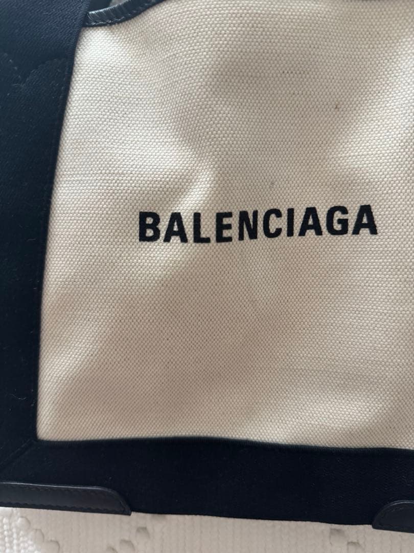 BALENCIAGA ハンドバッグ　レディース