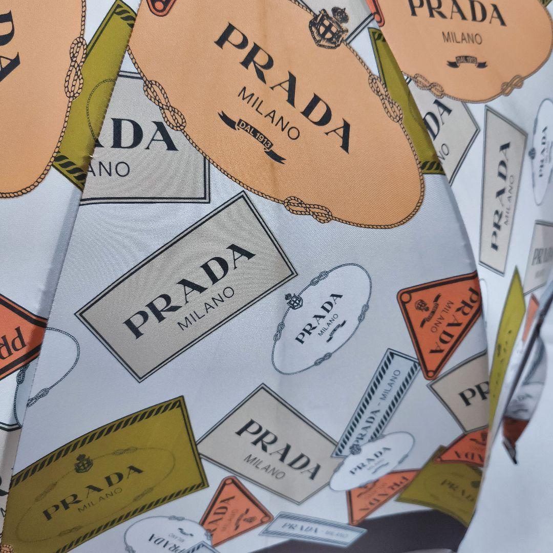 PRADA　プラダ　ブランドロゴ総柄　傘　アンブレラ