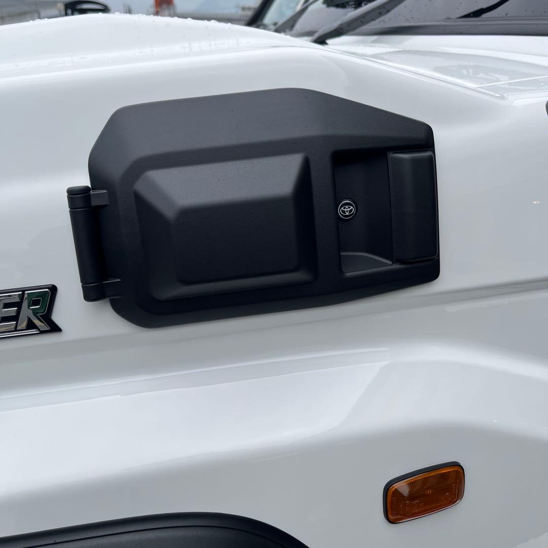 再再販ランクル70 GDJ76 セキュリティキー付リッドカバー　新型ランクル70