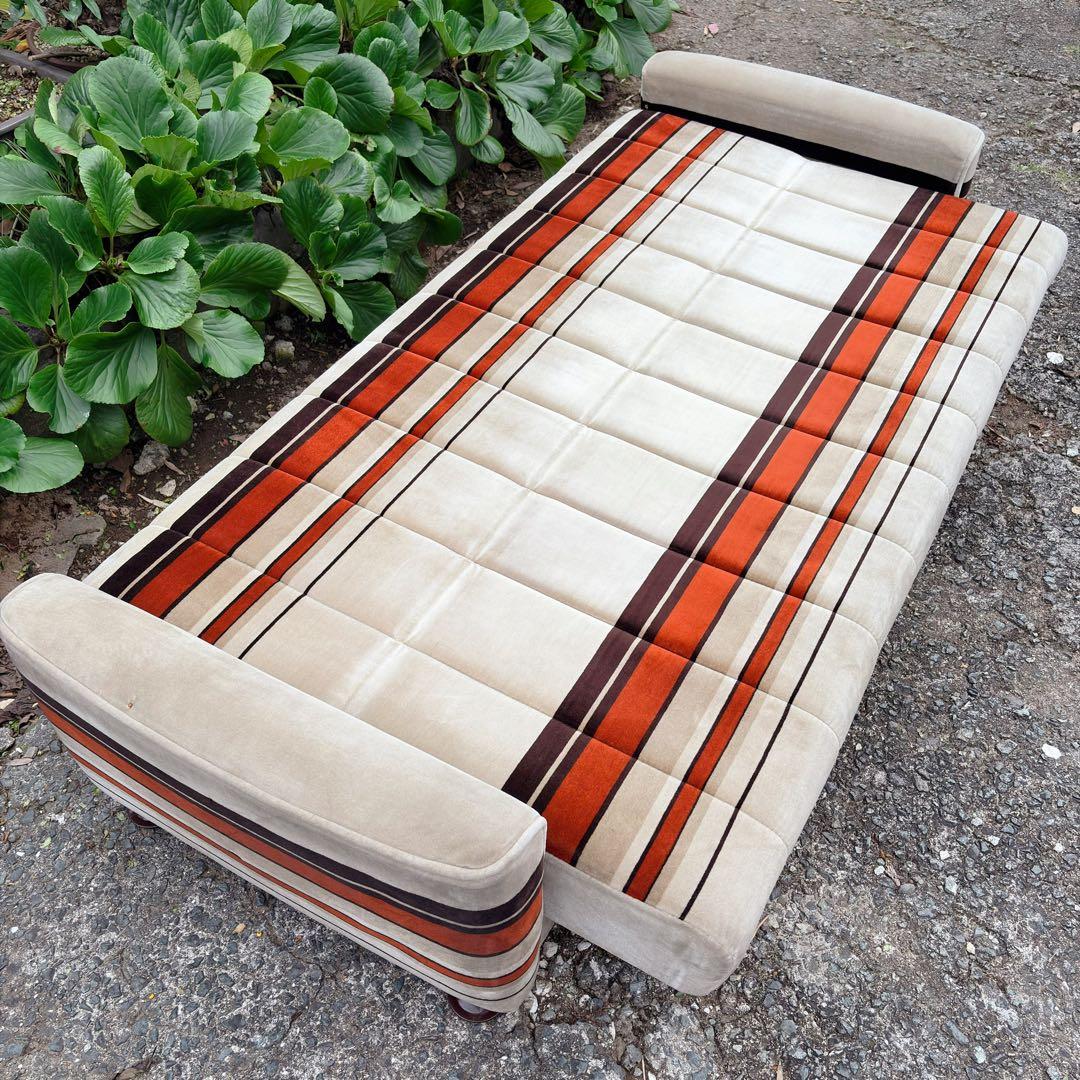 昭和レトロ　アンティーク ストライプ ソファ ベッド モケット 3人掛け ベロア