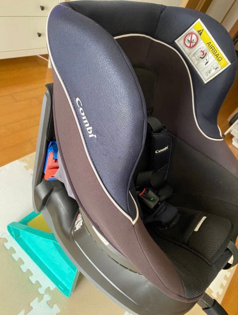 Combi 回転式チャイルドシート ネイビー　 新生児対応　CG-CTG