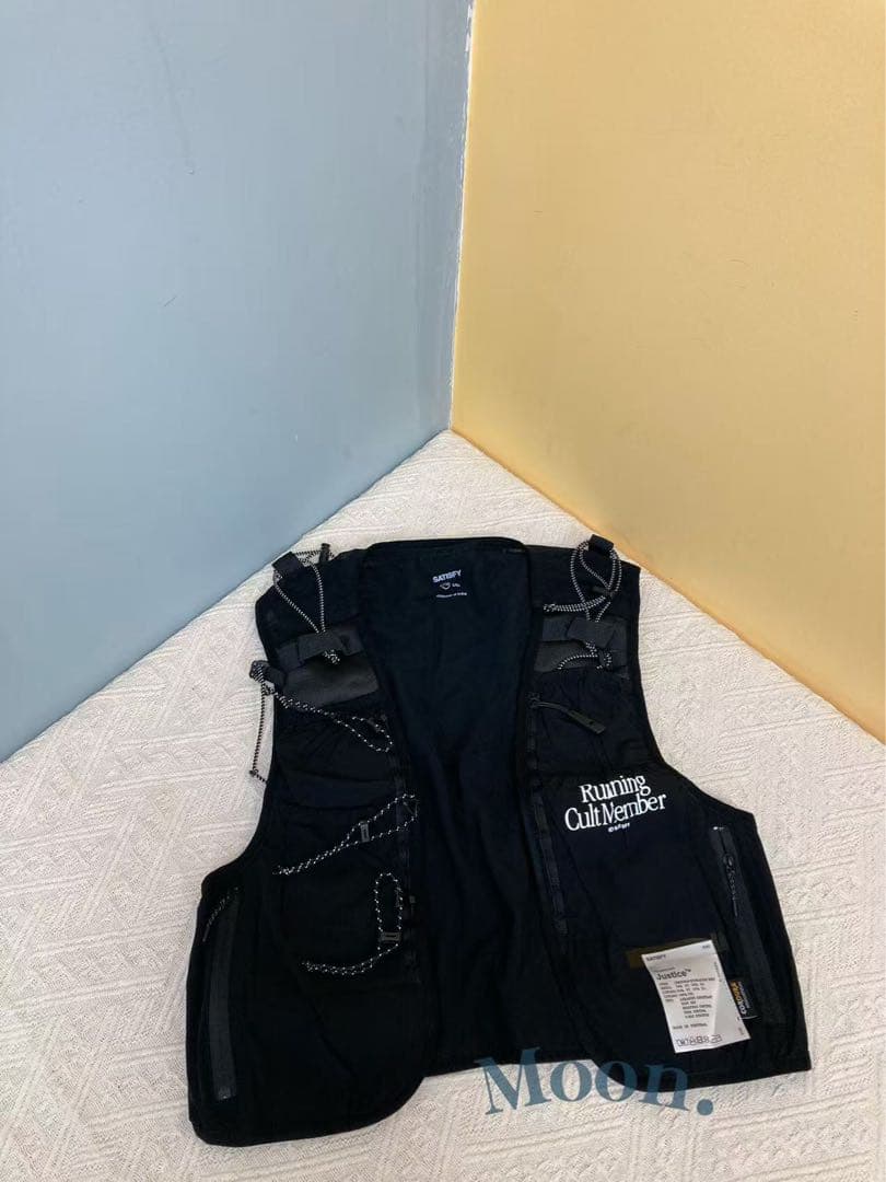 SATISFY Running 軽量ランニングベスト S/M
