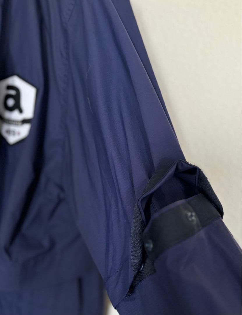 アルチビオ(archivio): レインコート、ブルー