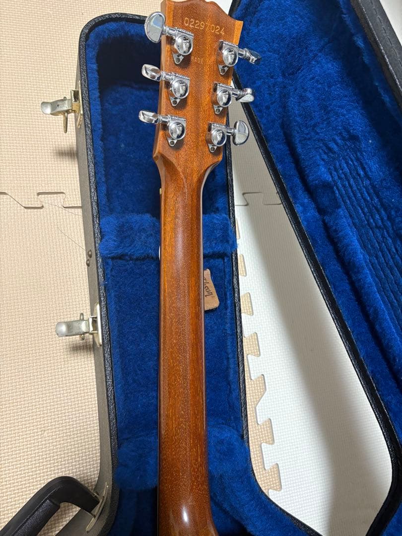 GIBSON j-50 アコースティックギター