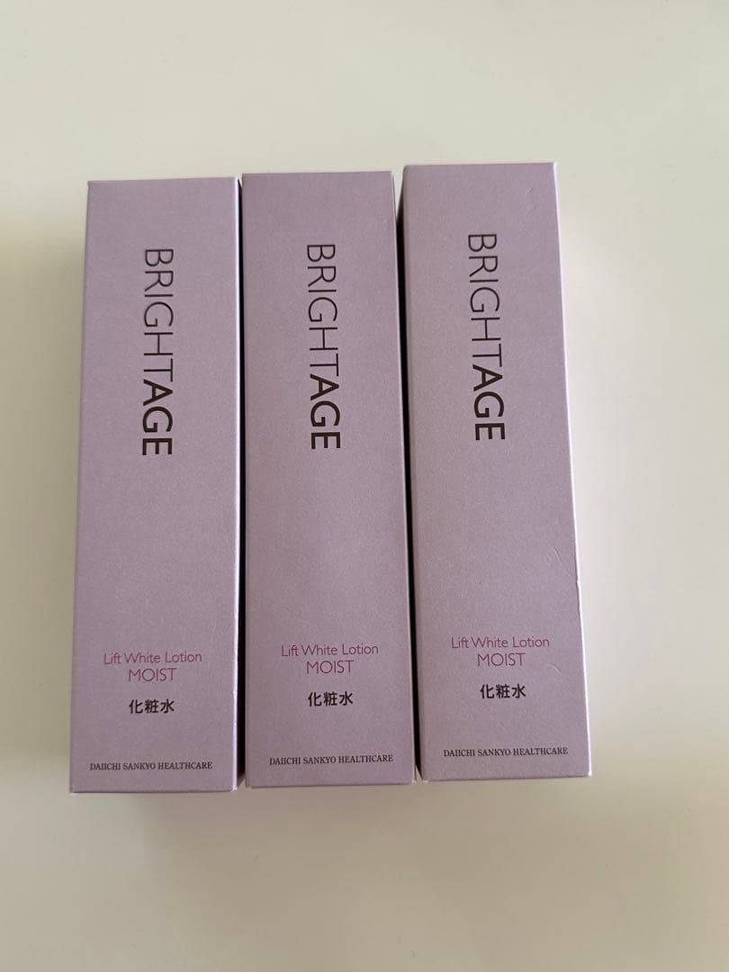 ブライトエイジ　化粧水　リフトホワイト　ローション　モイスト