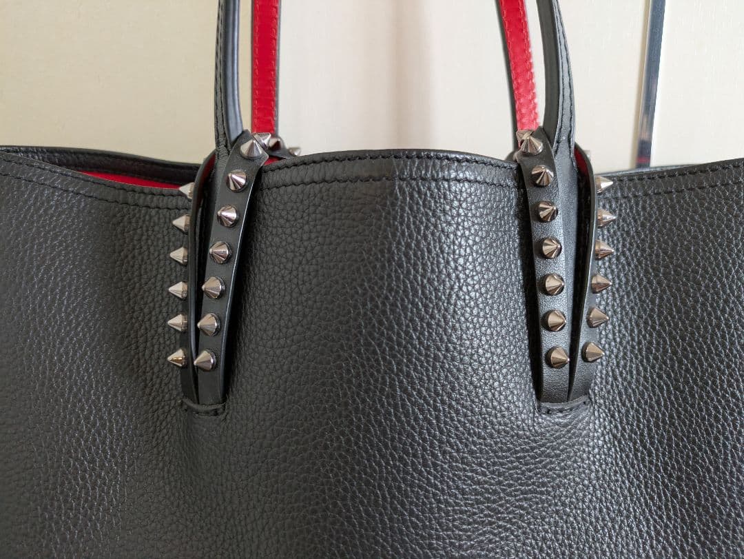 ★ルブタン スタッズ付き黒レザートートバッグ 美品★最終お値下げ