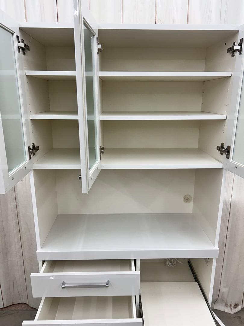 パモウナ　食器棚