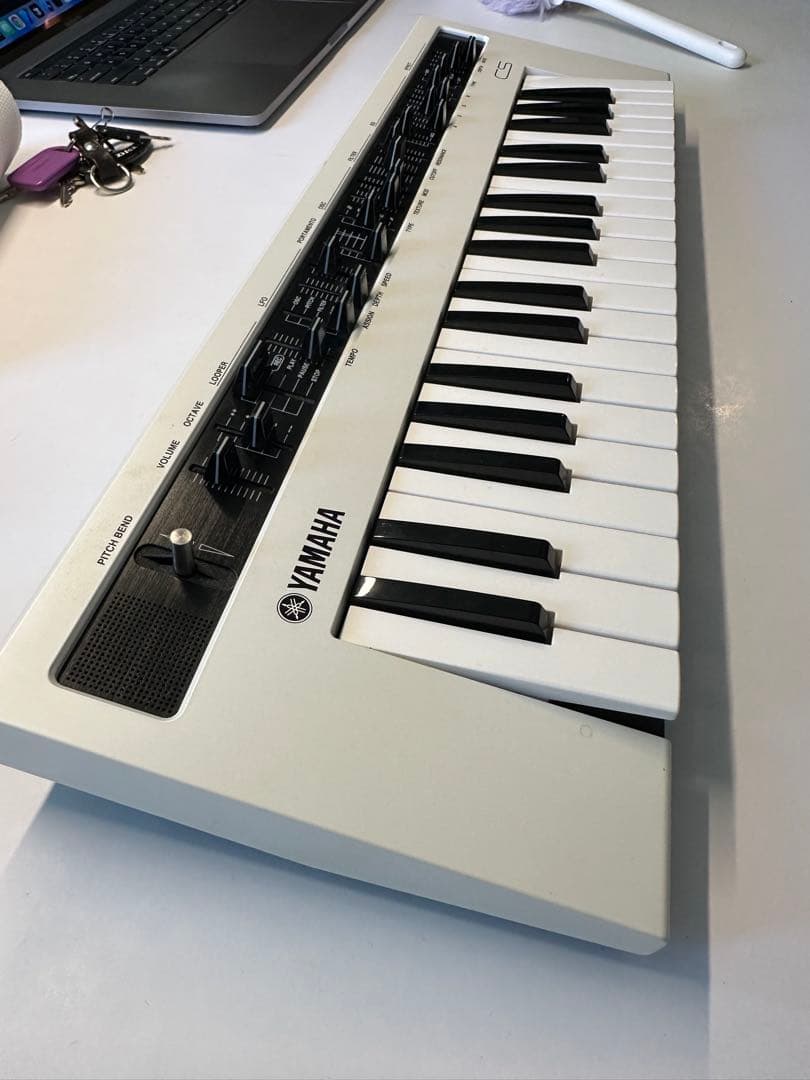 Yamaha reface CS シンセサイザー