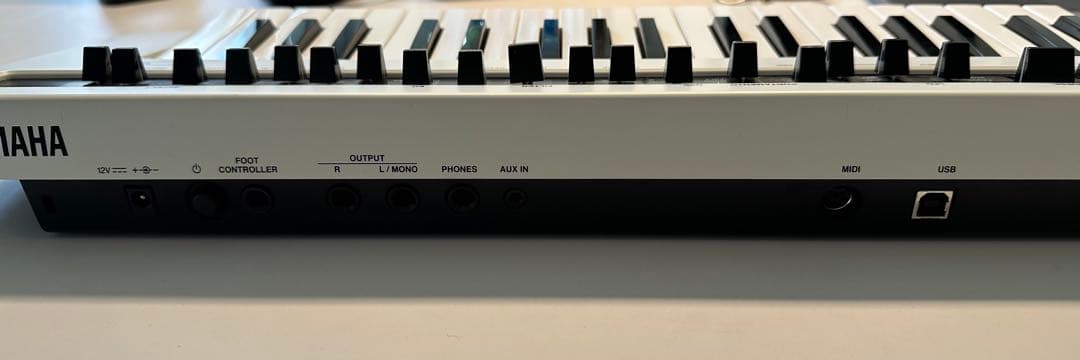 Yamaha reface CS シンセサイザー