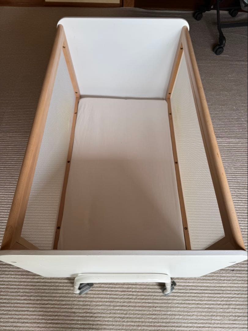 リリワゴン2　コンパクトベビーワゴン リリワゴンⅡ ホワイト