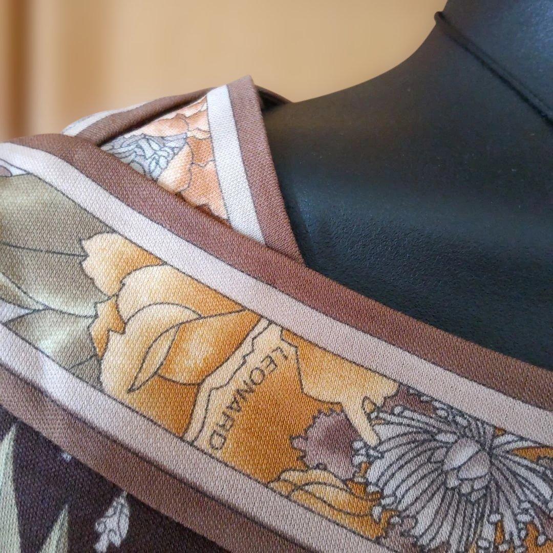 ロゴが入ったレオナールカットソー