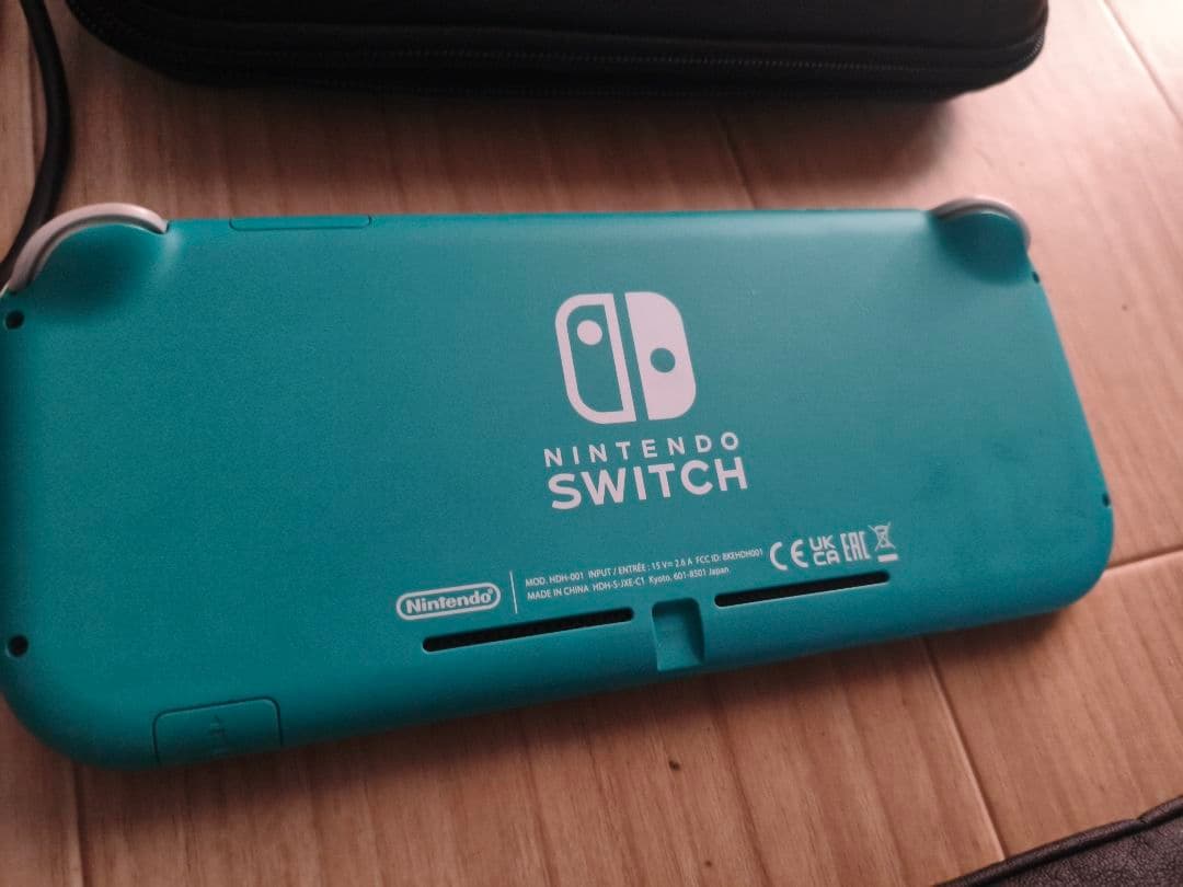 switch　Light　充電器　ケースつき