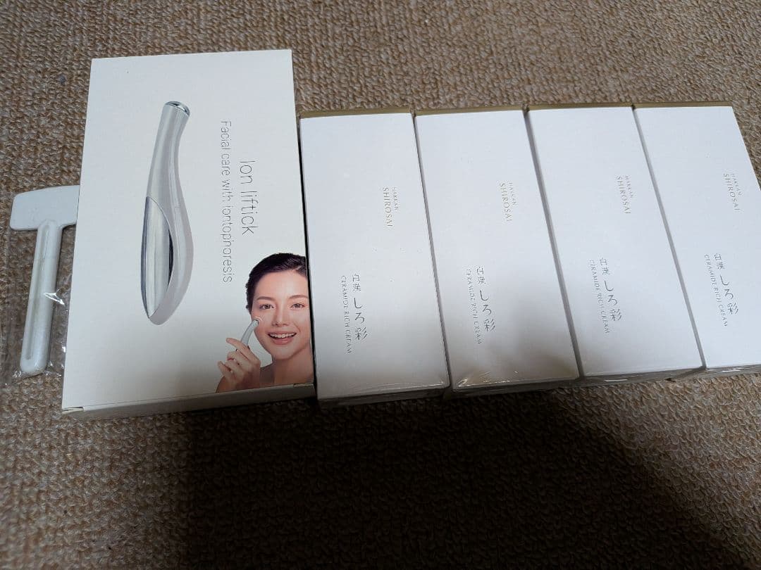 Ion Lift 美顔器 シルバー、クリーム4個セット