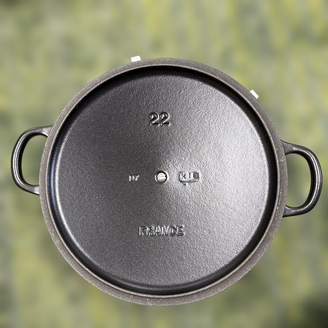 ケ*タ様 LE CREUSET 鋳鉄製 ミルクパン 22cm 黒