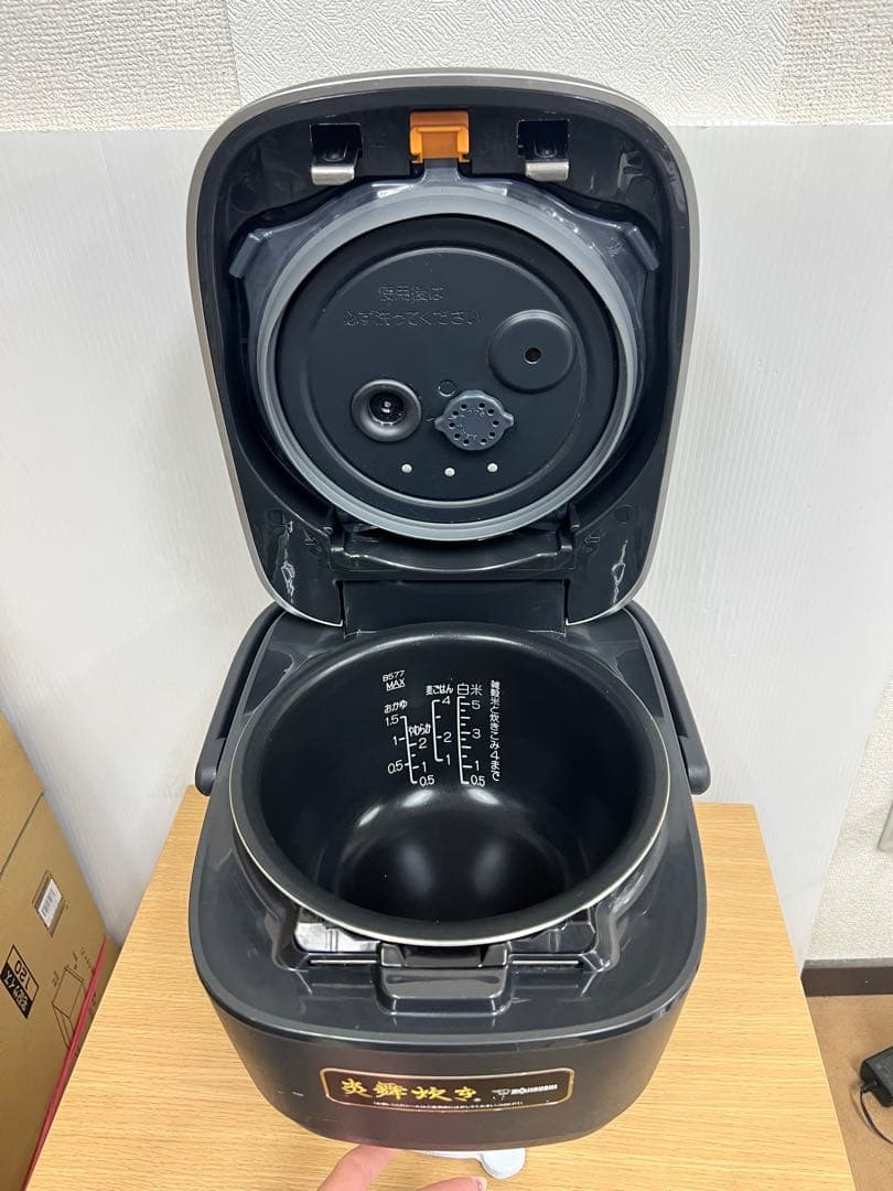 象印 炎舞炊き 圧力IH炊飯ジャー NW-PT10 5.5合2021年製