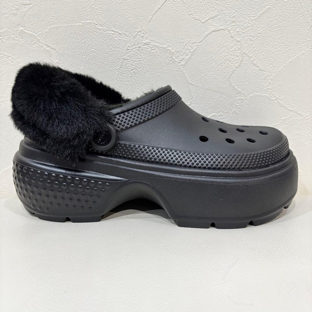 新品【crocs】クロックス ストンプ ラインド クロッグ　W8. 24cm