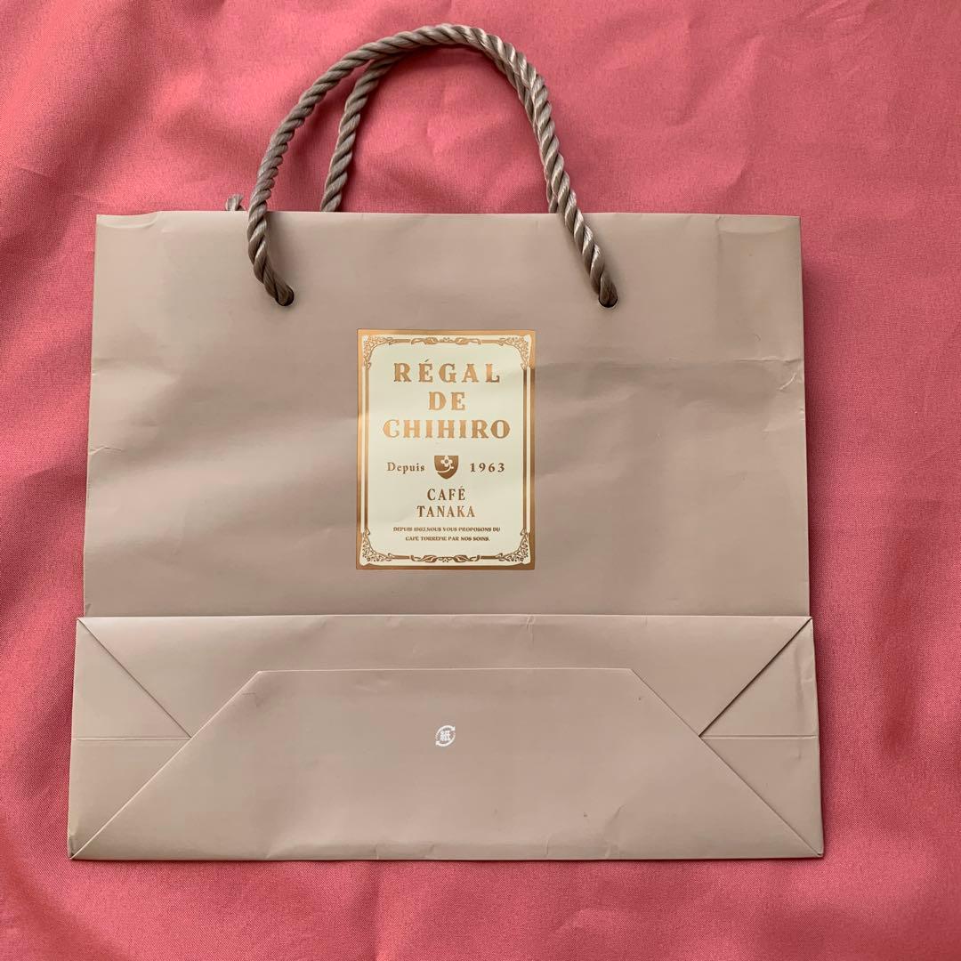 カフェタナカ　ボール&チェーンコラボバッグと阪急限定クッキー缶