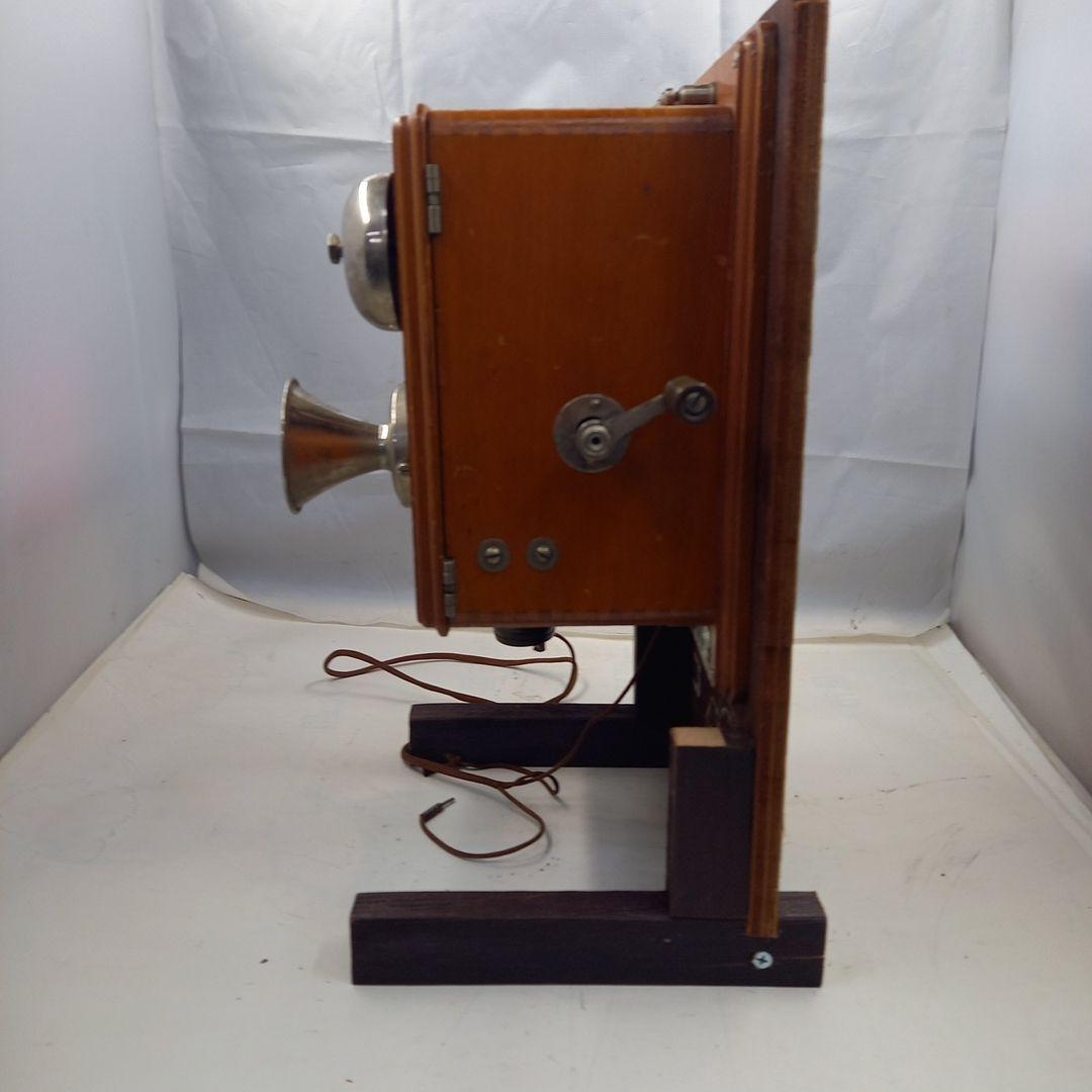 ビンテージ手回し式電話機