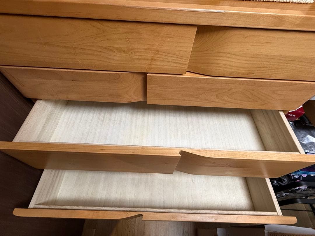 カグクロ 天然木製スリムチェスト幅905mm