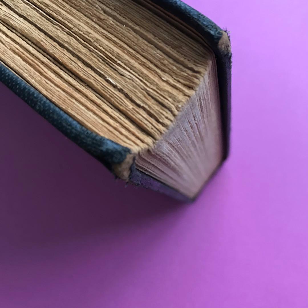 洋書 Alice's Adventures in Wonderland