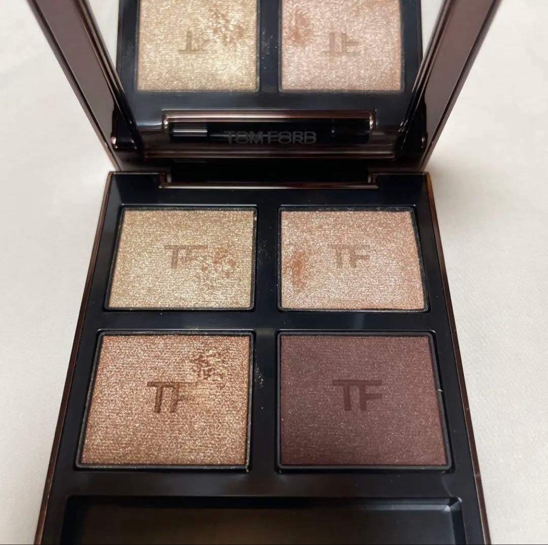 トムフォード アイシャドウ ピーチグラマー