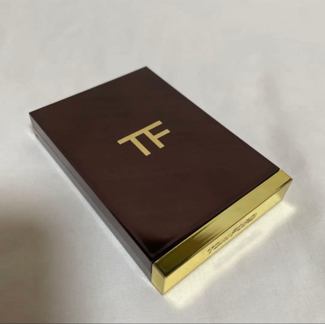 トムフォード アイシャドウ ピーチグラマー