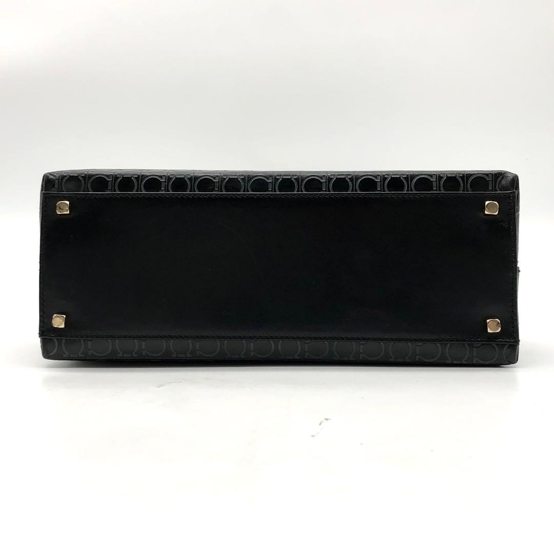 ✨美品・付属品完備✨フェラガモ ハンドバッグ 2way ガンチーニ 総柄 レザー