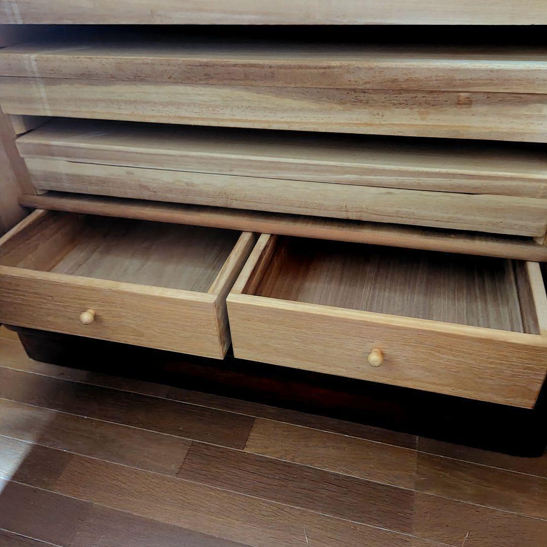 高級　桐箪笥　 着物収納　盆5つ　引き出し2つ付き　洋モダン