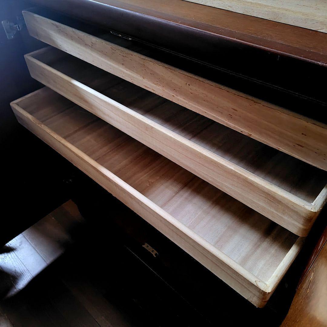 高級　桐箪笥　 着物収納　盆5つ　引き出し2つ付き　洋モダン