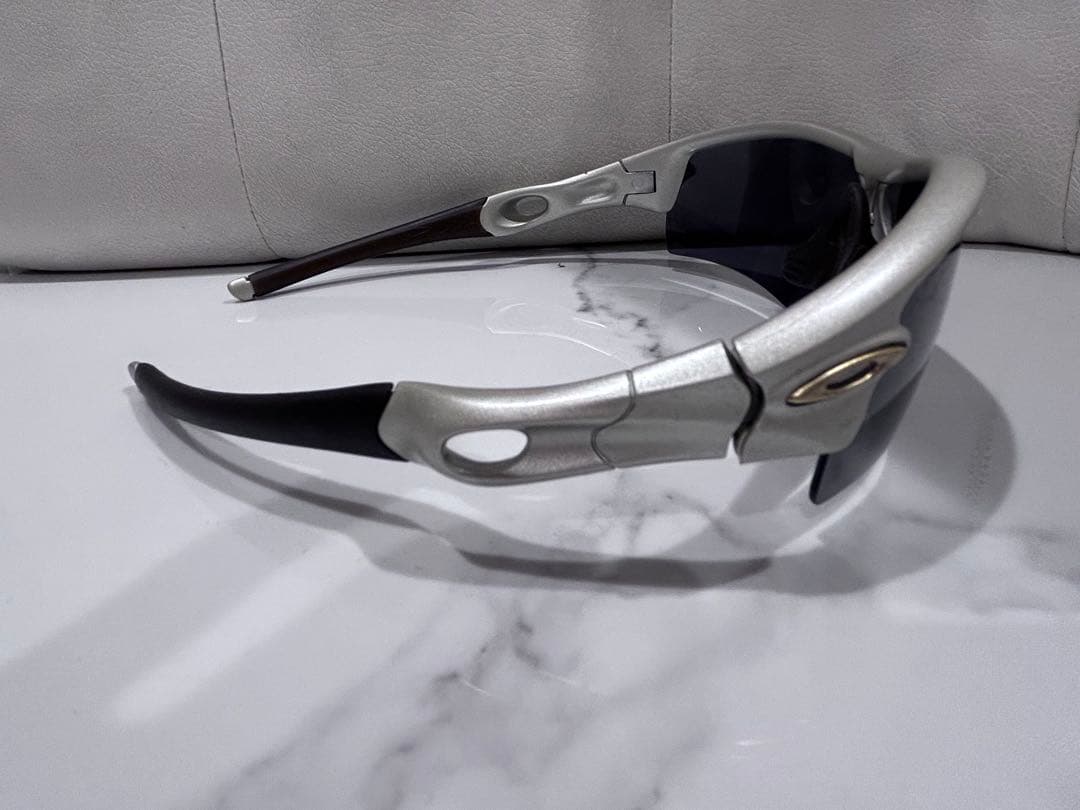 オークリー　サングラス　美品　ケース付