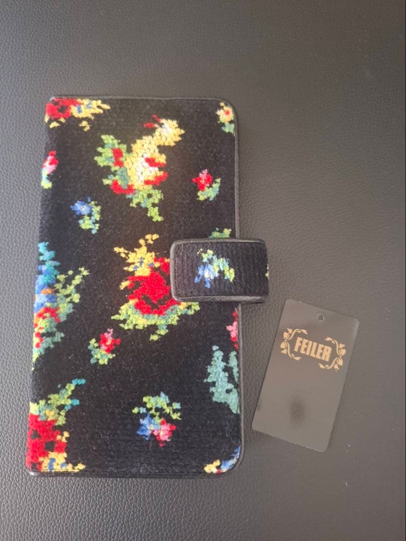 FEILER フェイラー　スマホケース　新品・未使用　箱・紙袋付き