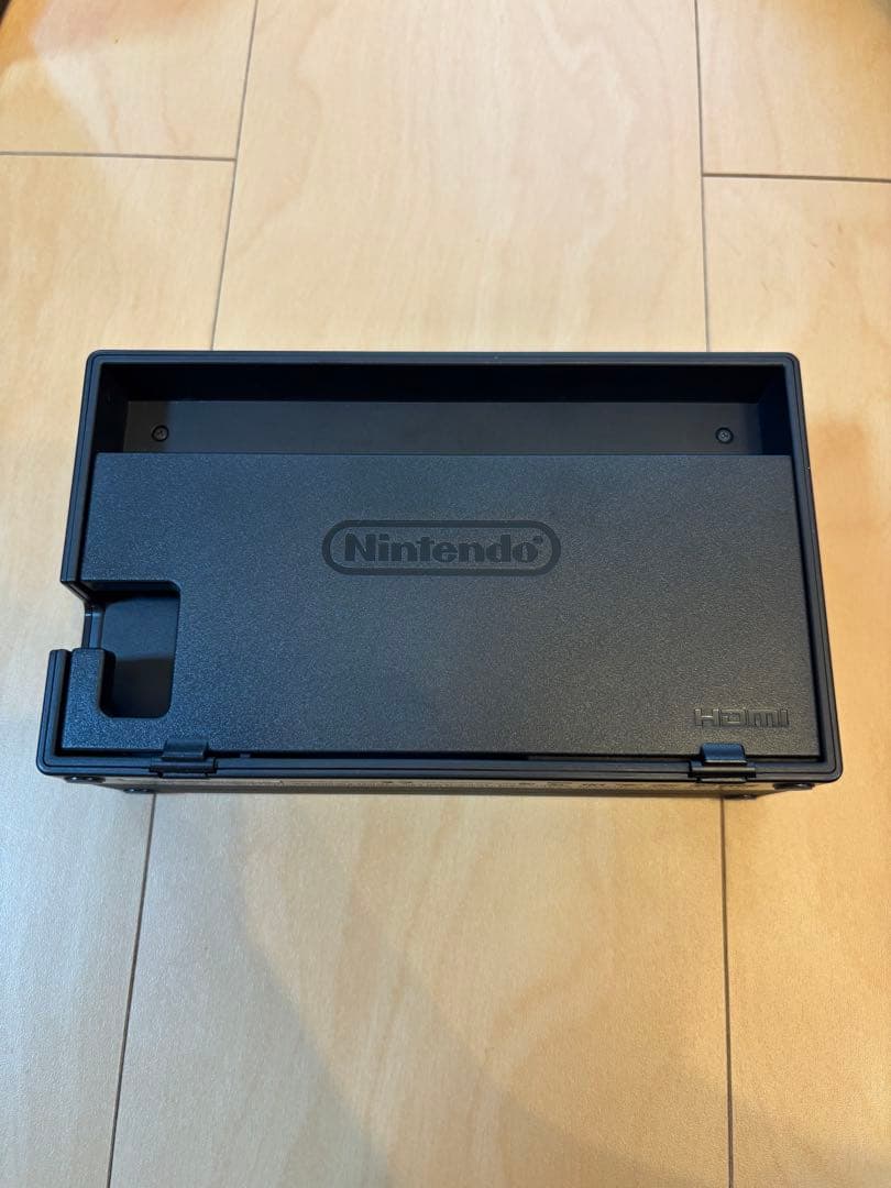 Nintendo Switch 本体 充電ドック持ち運びケース付き