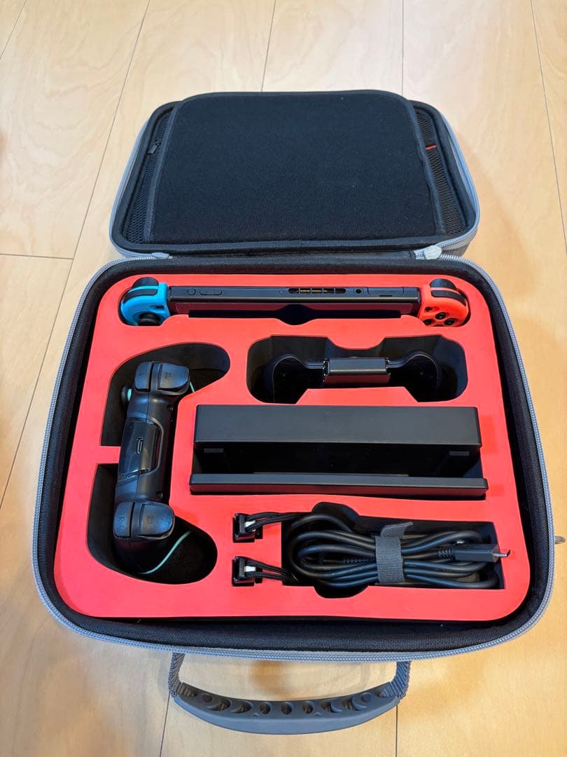 Nintendo Switch 本体 充電ドック持ち運びケース付き