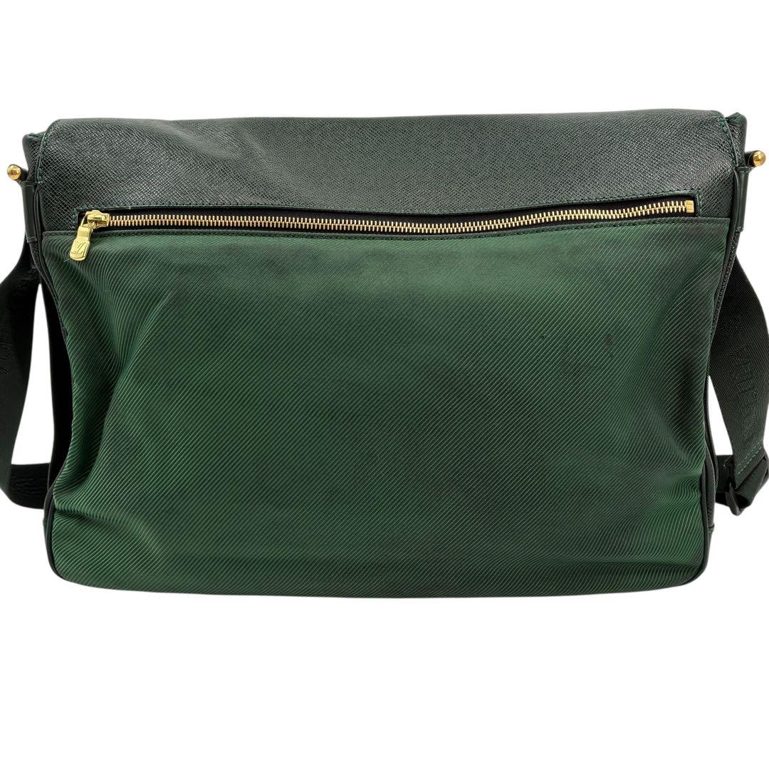 ルイヴィトン メッセンジャーバッグ メンズ デルスー エピセア タイガ