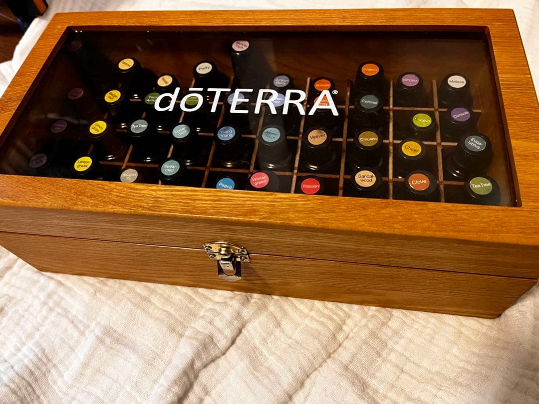 doTERRA エッセンシャルオイル50本