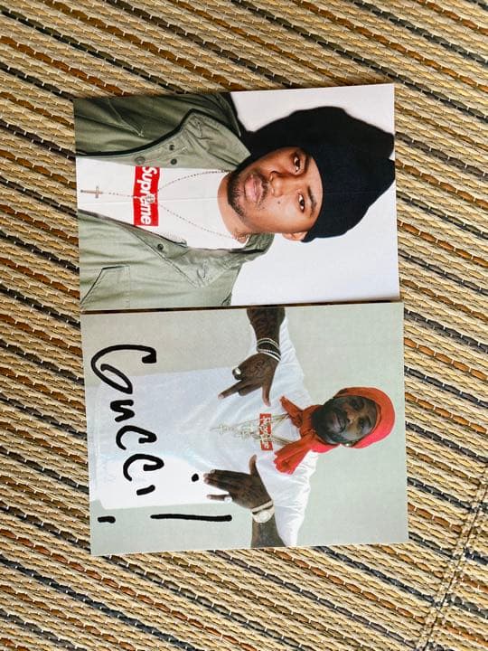 supremeステッカー