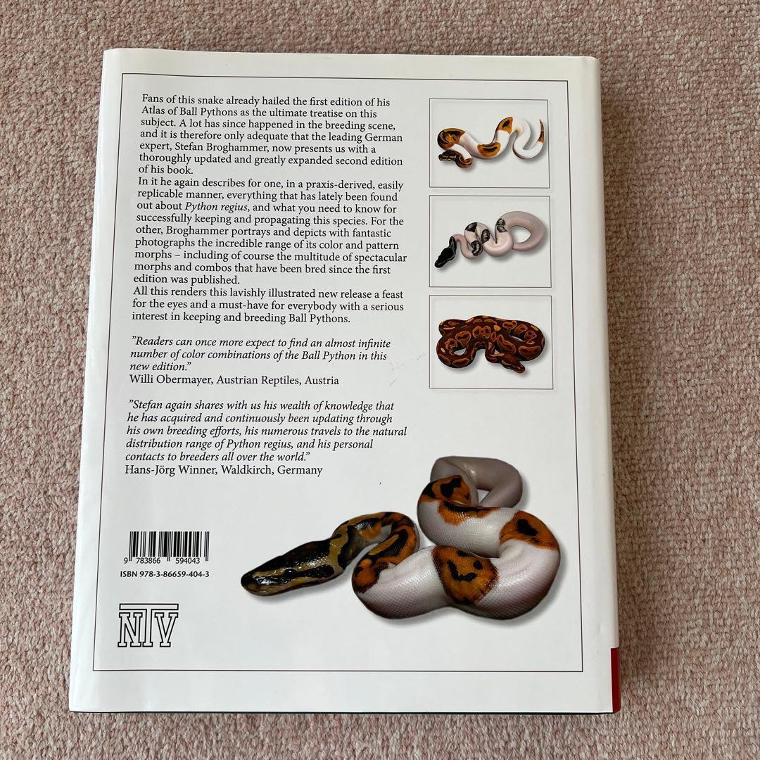 洋書　PYTHON REGIUS ボールパイソンの飼育ガイド