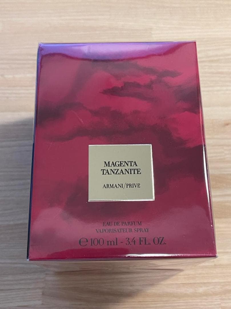 マジェンタ タンザナイト