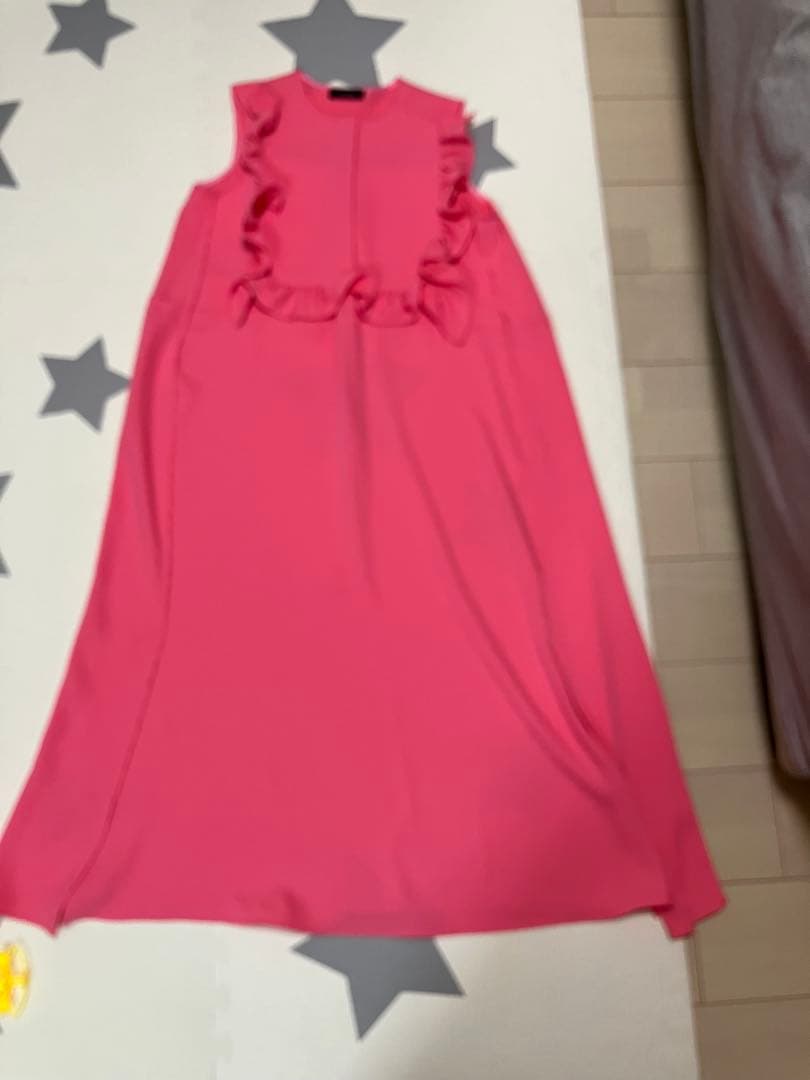 yokochan フリル付きピンクノースリーブロングワンピース