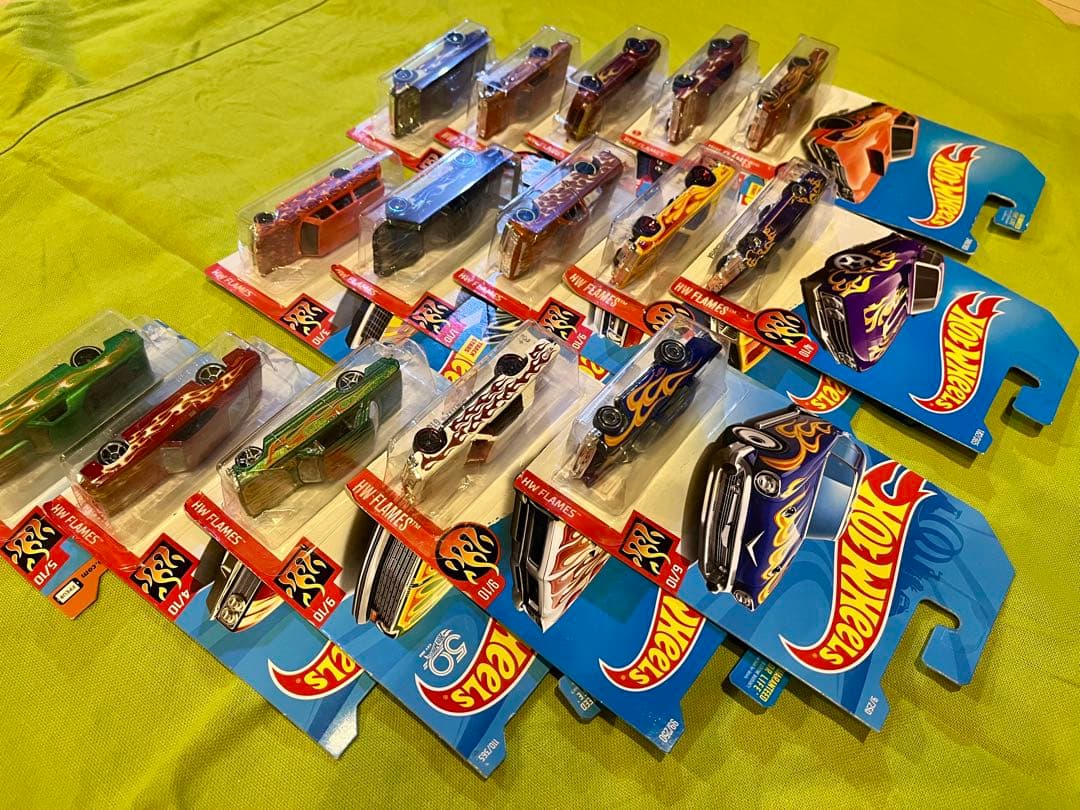 ラ*ー様 Hot Wheels おまけ付き　ミニカー セット