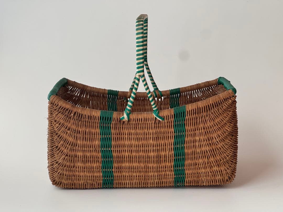 イギリス ヴィンテージ バスケット 籐 カゴ 古道具