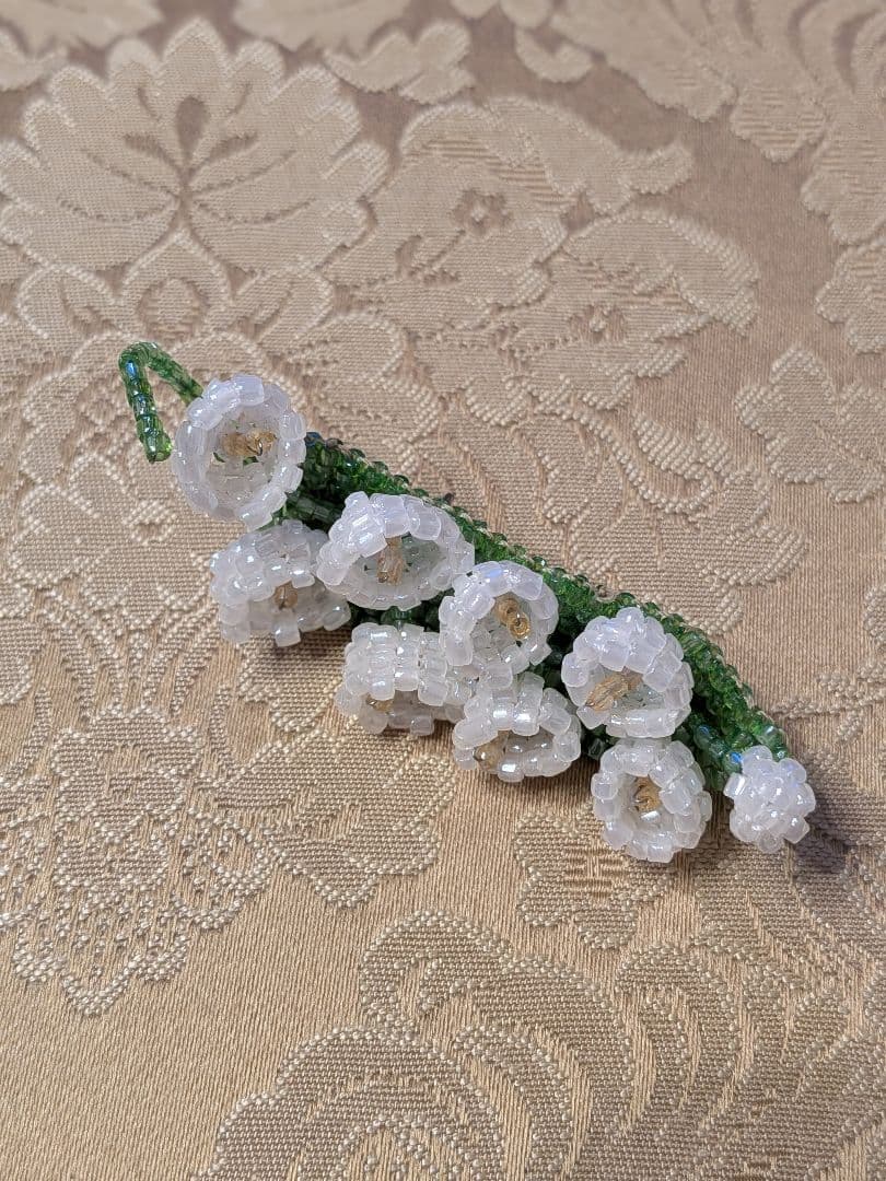 ★美品★APROSIO & CO. ビーズ スズラン ブローチ