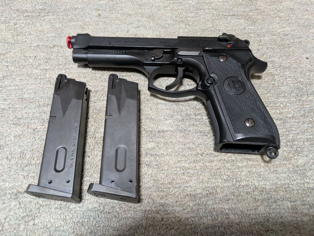 マルイ　M92F Military Model ガスブローバック　予備マグ1本付