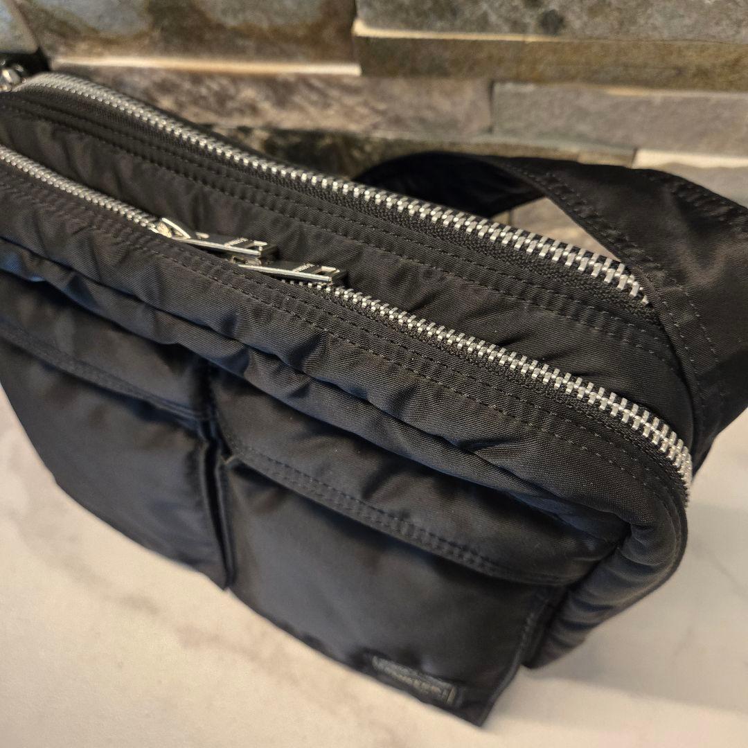 未使用　美品　PORTER　TANKER　タンカー ショルダーバッグ　2層　黒