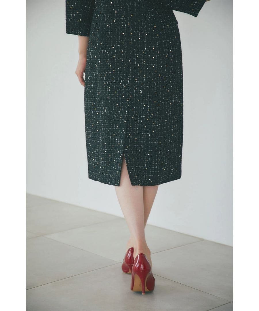 【新品　タグ付き】トッコ　フラワー飾り釦付きスパンコールツイードタイトワンピース